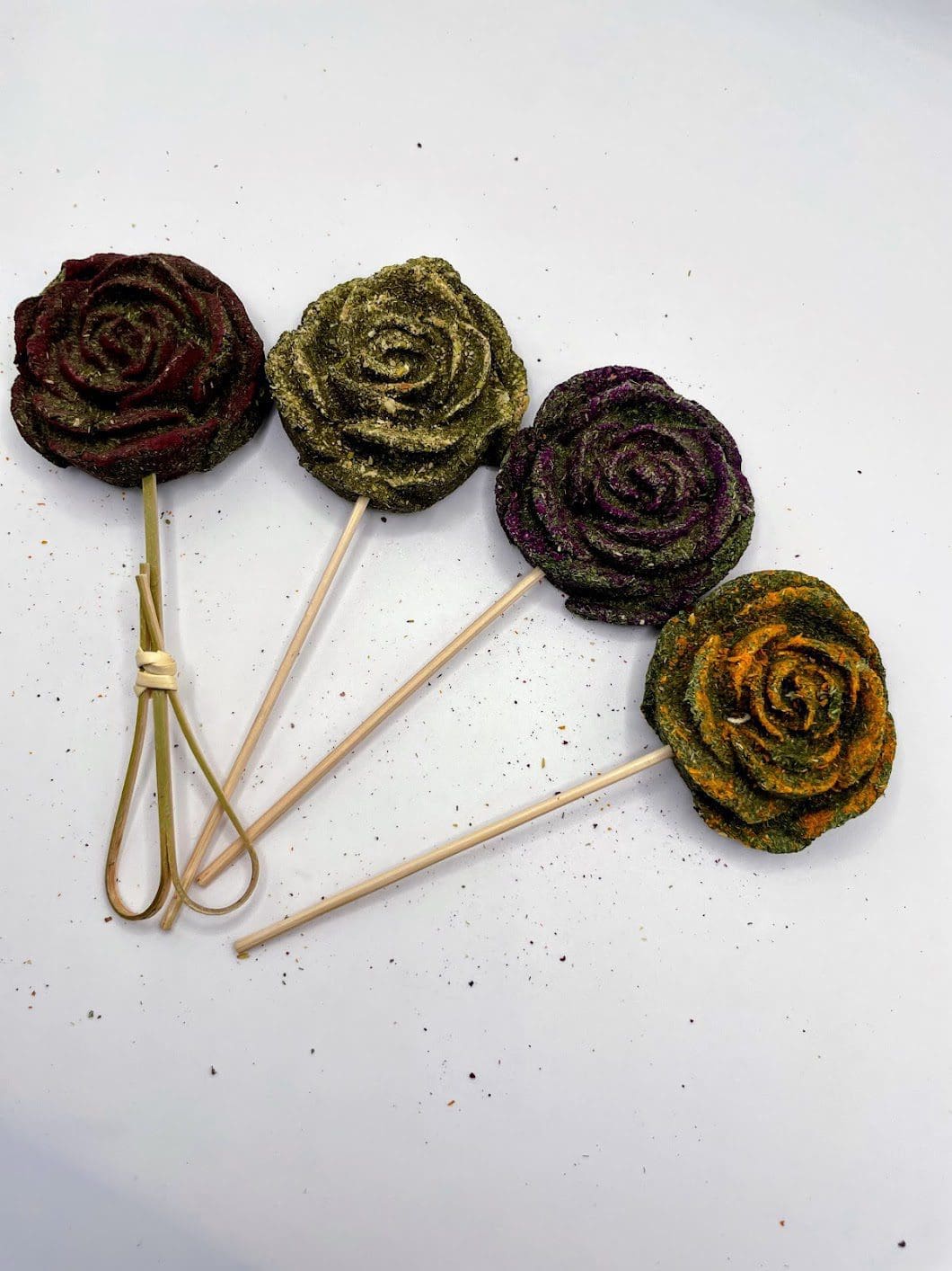 4 Pack Timothy Hay Rose Flower Lollipop with Bamboo Stick Treat for Rabbits, Hamsters, Guinea Pigs, Chinchillas and Small Rodents.