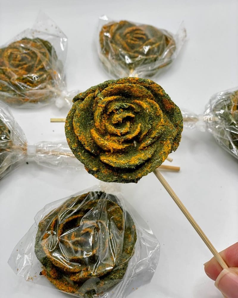 4 Pack Timothy Hay Rose Flower Lollipop with Bamboo Stick Treat for Rabbits, Hamsters, Guinea Pigs, Chinchillas and Small Rodents.