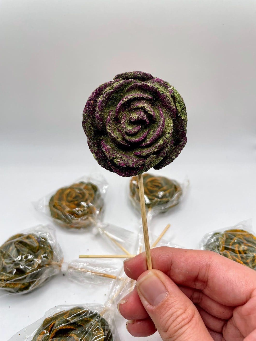 4 Pack Timothy Hay Rose Flower Lollipop with Bamboo Stick Treat for Rabbits, Hamsters, Guinea Pigs, Chinchillas and Small Rodents.