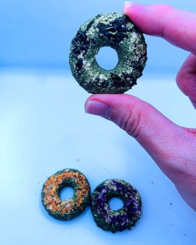 5 Pack Timothy Hay Floral Donuts Timothy Hay Grass Treat For Rabbit, Hamsters, Guinea Pigs, Chinchillas & Small Rodents